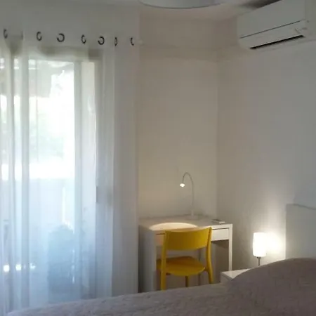 Jardins Du Pont Du Lys Жуан-ле-Пен